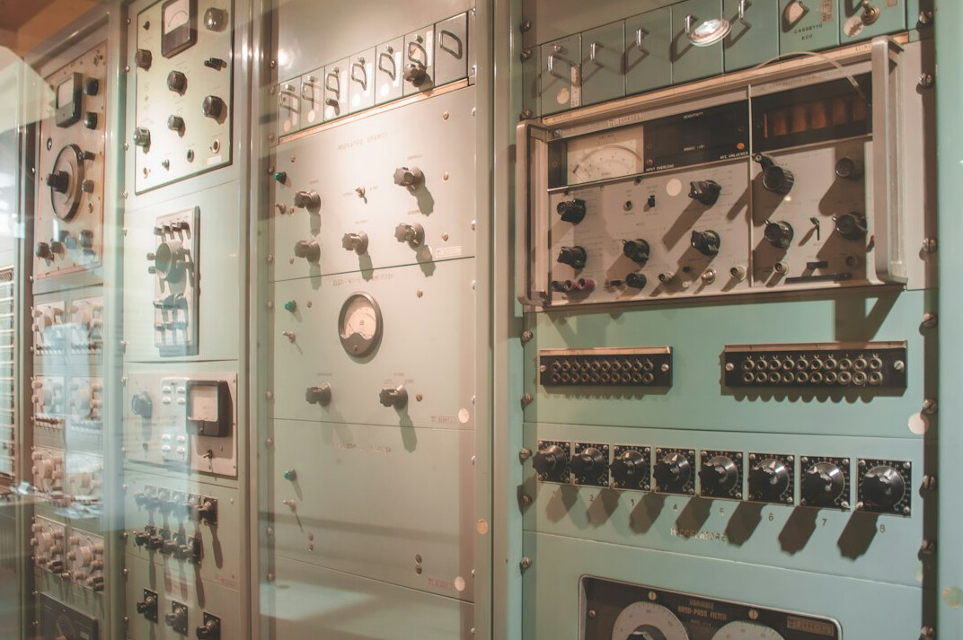 Retro electronic equipment with dials and knobs