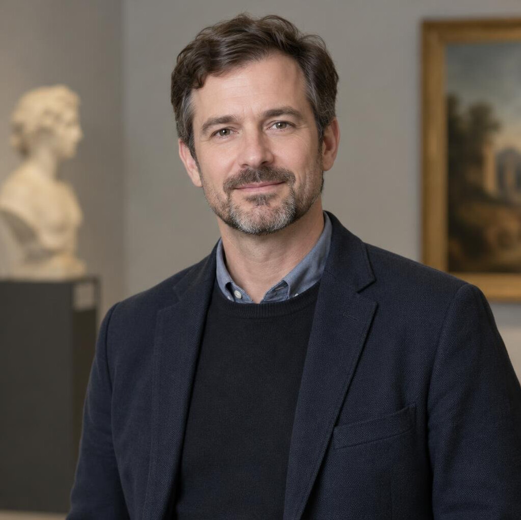 Portrait of a smiling man in a casual jacket